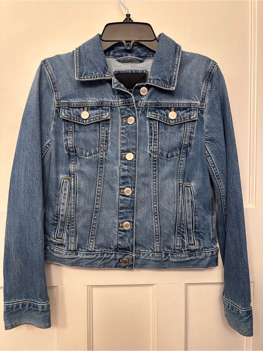 ⭐️ Banana Republic XS Blue Denim Jacket